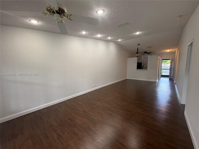 Building Photo - 18595 Egret Way