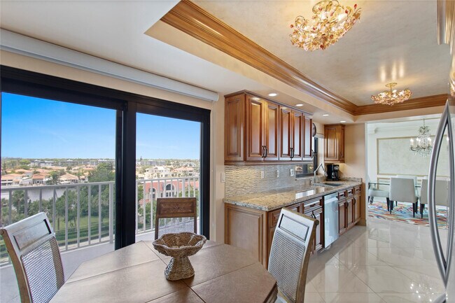 Building Photo - 2917 S Ocean Blvd