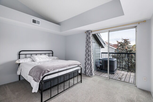 Building Photo - 8803 Colorado Blvd