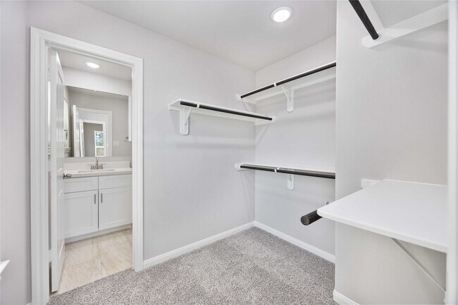 Building Photo - 7987 Chateau St