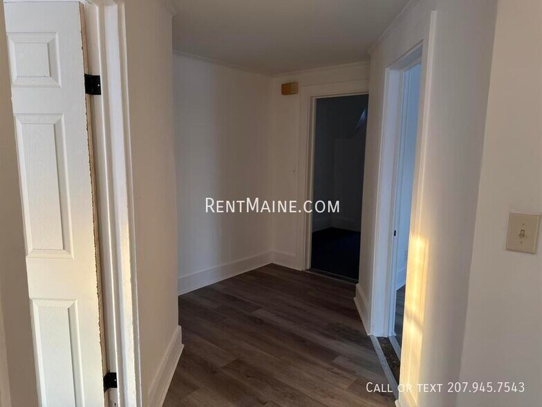 Building Photo - 36 Third St Apt.