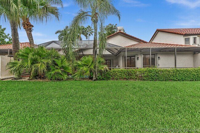 Building Photo - 22595 Esplanada Cir