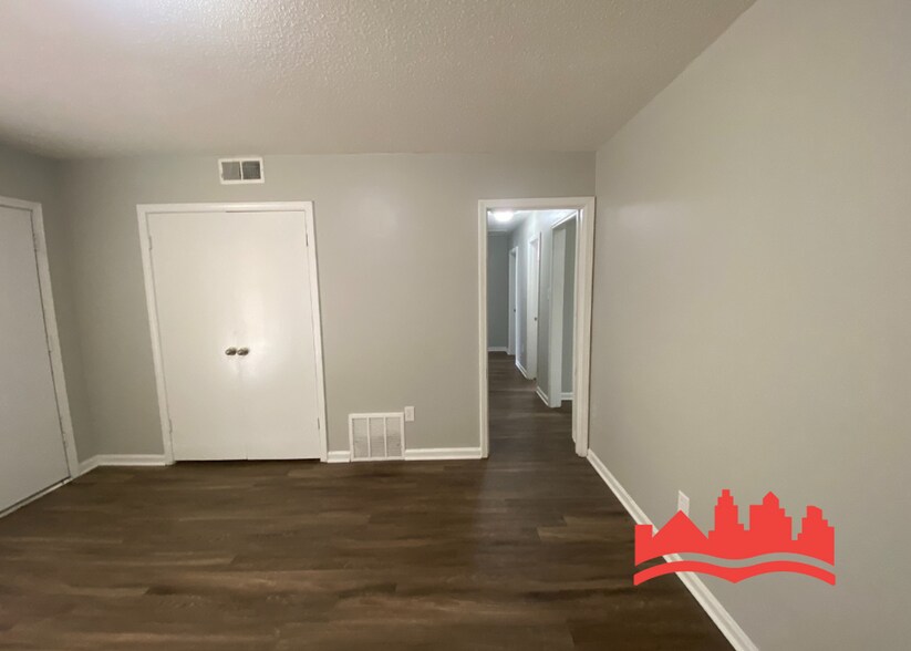 Building Photo - 3708 St Elmo Ave