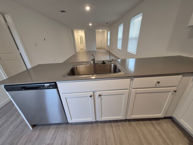 Building Photo - 12822 CHINALI SPG