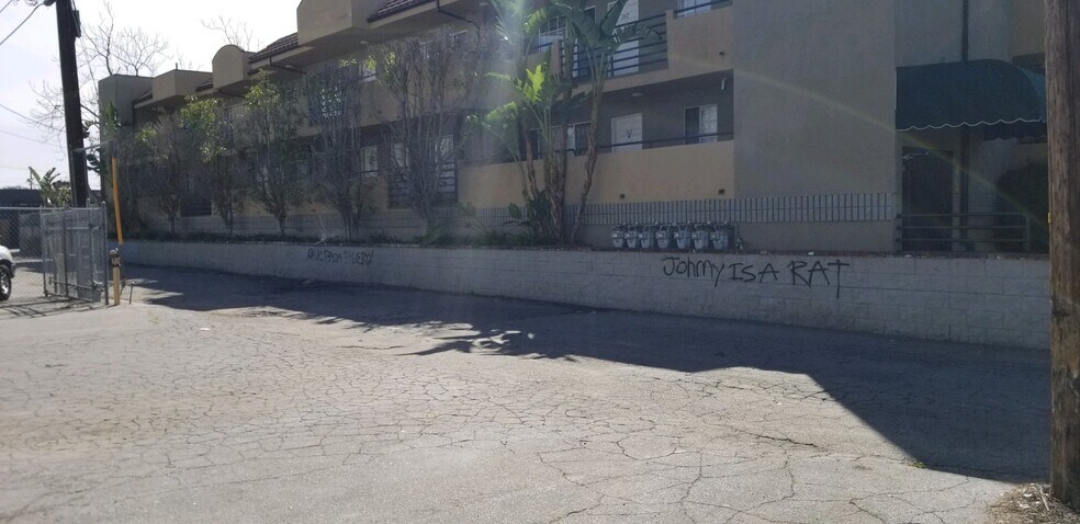 Primary Photo - 7134 Amigo Ave