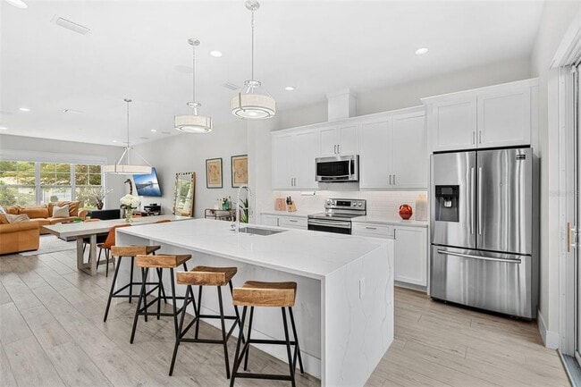 Building Photo - 1275 Michigan Ave