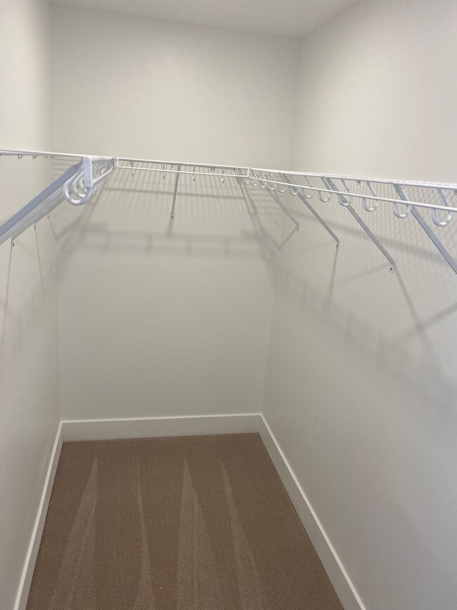 Building Photo - 53 River Rd