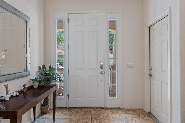 Building Photo - 4765 S Amstel Dr