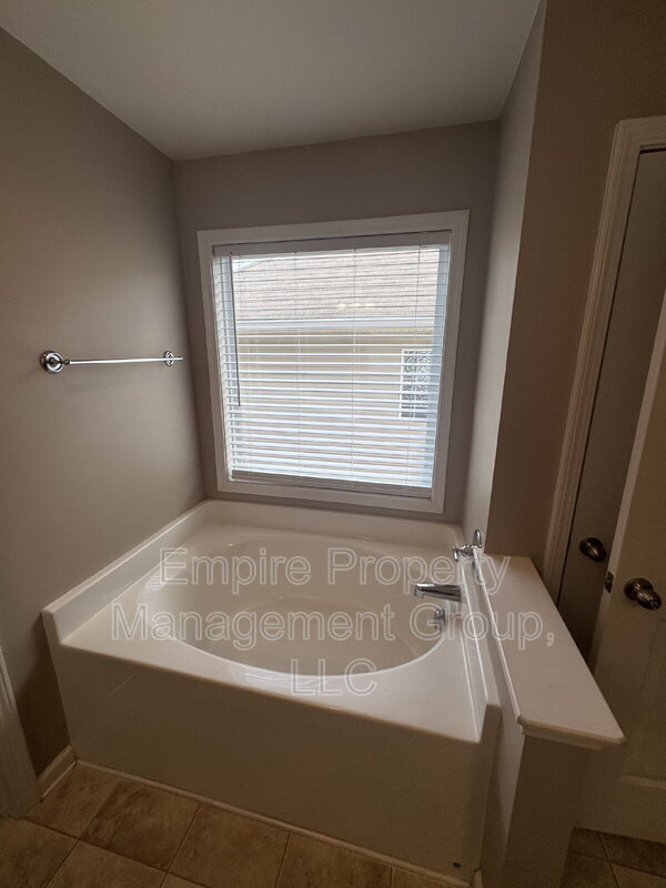 Building Photo - 108 Ashewicke Dr