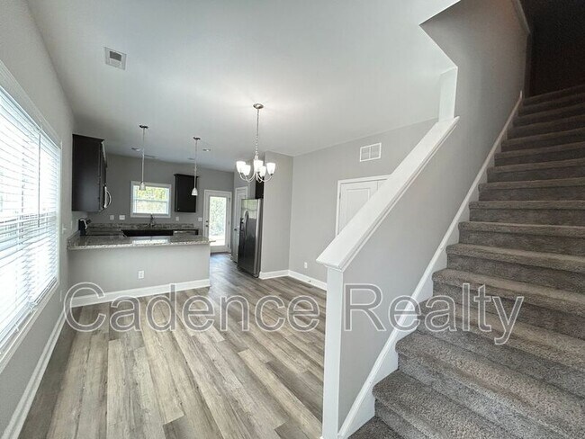 Building Photo - 1543 Grey Cliff Run