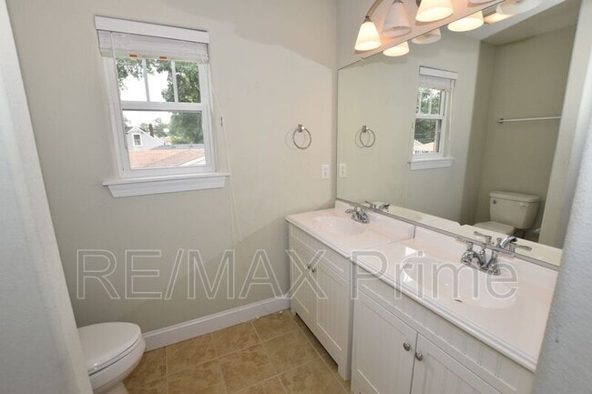 Building Photo - 4923 Krick St