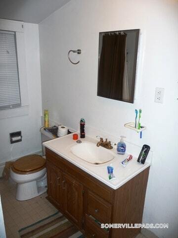 Building Photo - 57 Roseland St