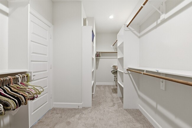 Building Photo - 3024 Charline
