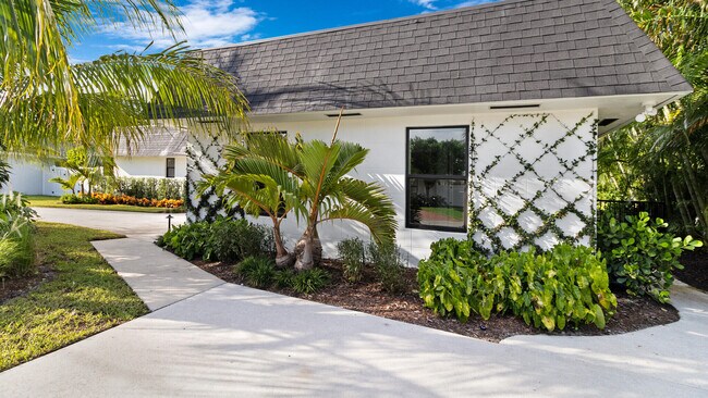 Building Photo - 158 Lucina Dr