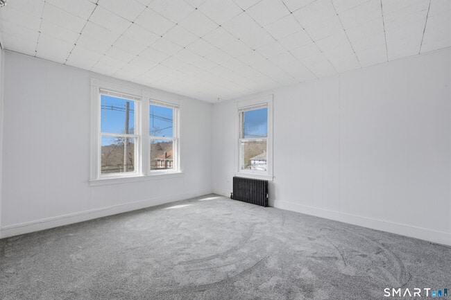 Building Photo - 45 Dunham St