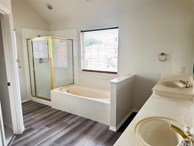 Building Photo - 17348 Remington Park Cir