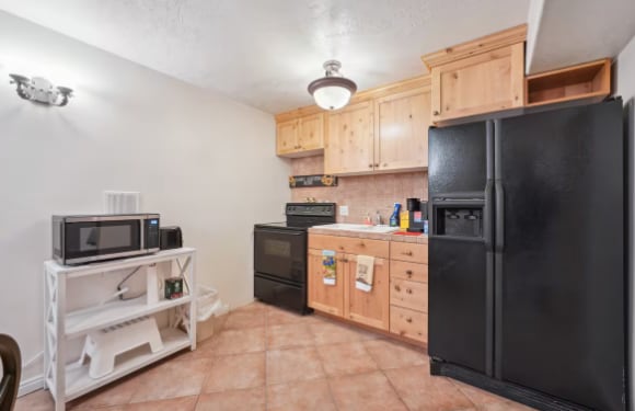 Building Photo - 13046 Mountain Crest Cir