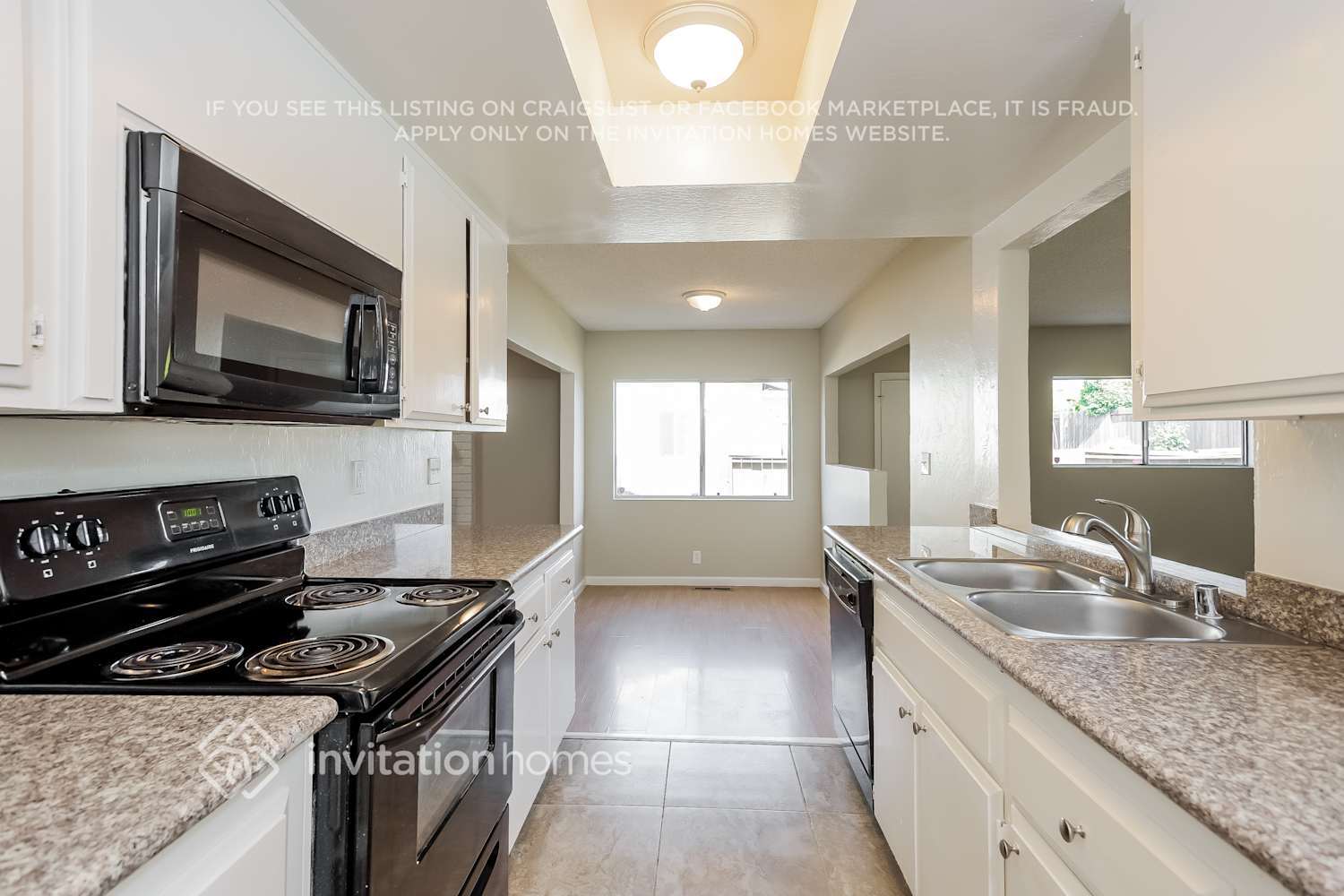 Building Photo - 1529 Sandy Ct