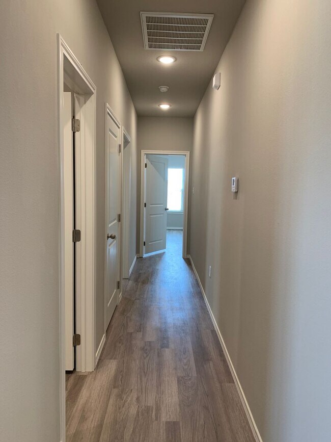 Building Photo - DB 1219 Preston Trails