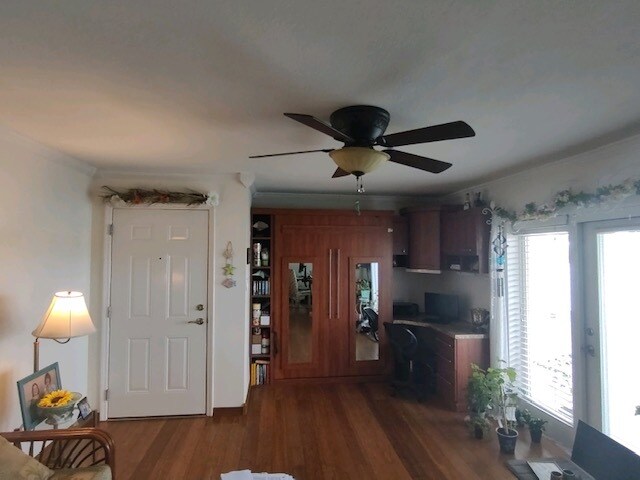 Building Photo - 5003 Starfish Dr SE