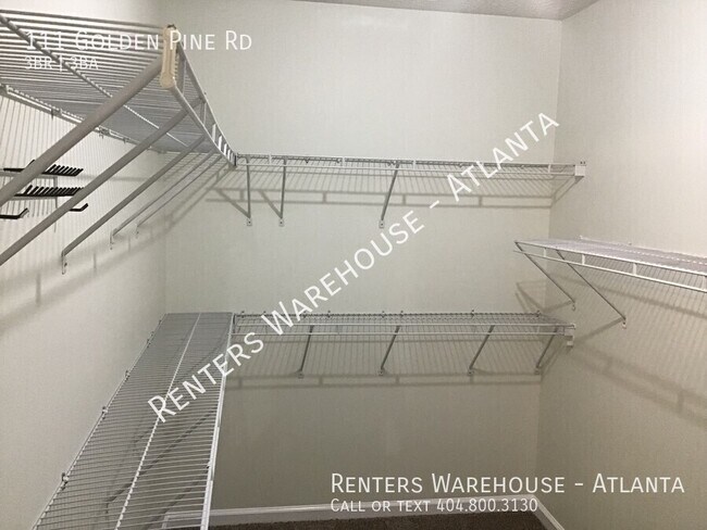 Building Photo - 111 Golden Pine Rd SW