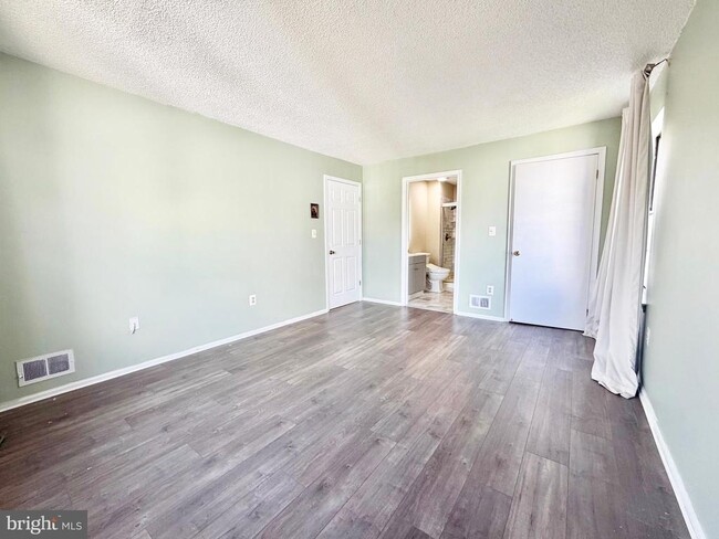 Building Photo - 21 Joyner Ct