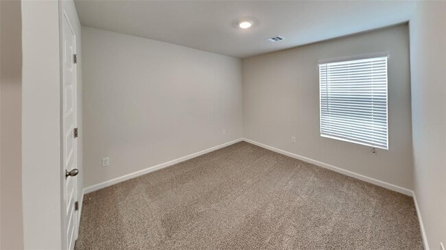 Building Photo - 6101 Green Meadow Ln