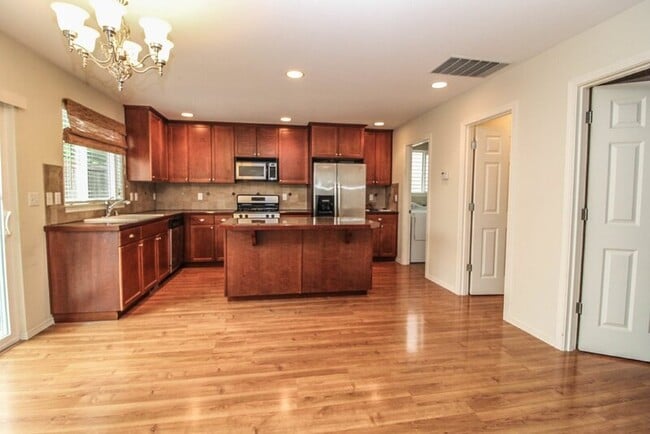 Building Photo - 2303 195th Pl SE