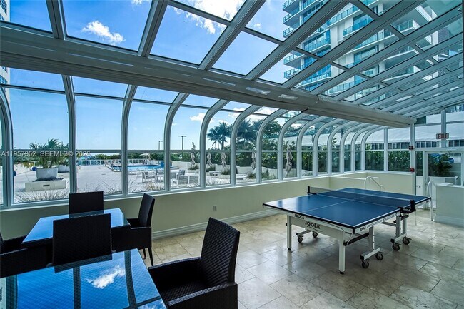 Building Photo - 6917 Collins Ave