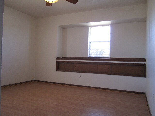 Building Photo - 1000 S Howard Ave