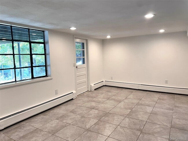 Building Photo - 171 Roosevelt Rd