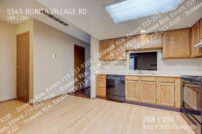 Building Photo - 5545 Bonita Village Rd