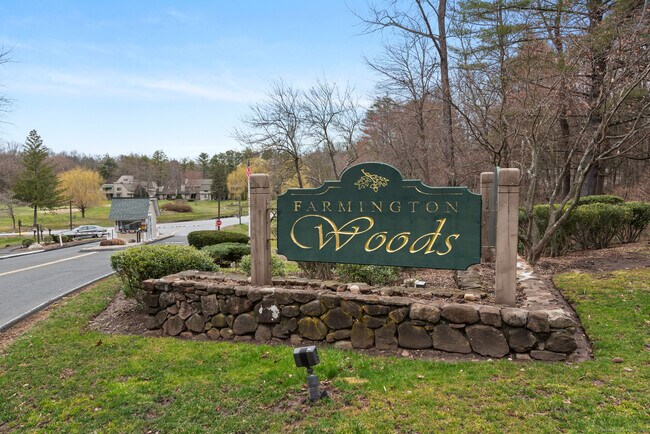 Building Photo - 50 Mallard Dr