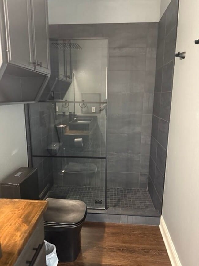 Building Photo - Rare Baylor Bubble Rental | Walk to Campus | 4 Bed / 3 Bath