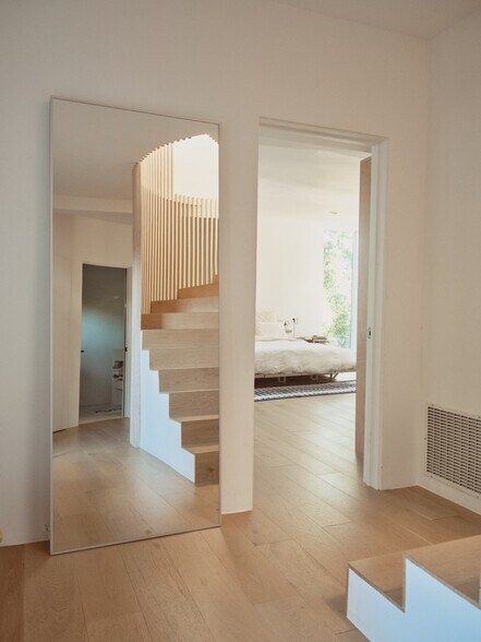 great light everywhere - 21960 Cereza Way