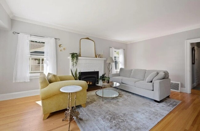 Building Photo - 5000 Zenith Ave S