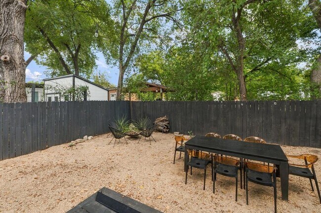 Building Photo - 5307 Prock Ln