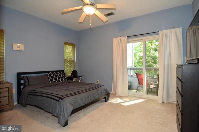 Building Photo - 4409 Sedgehurst Dr