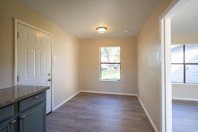 Building Photo - 5851 Southtown St