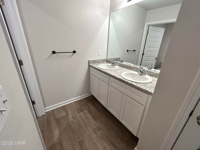 Building Photo - 5808 Tiagra Dr
