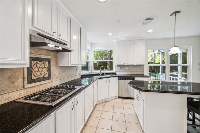 Building Photo - 174 W Greywing Cir