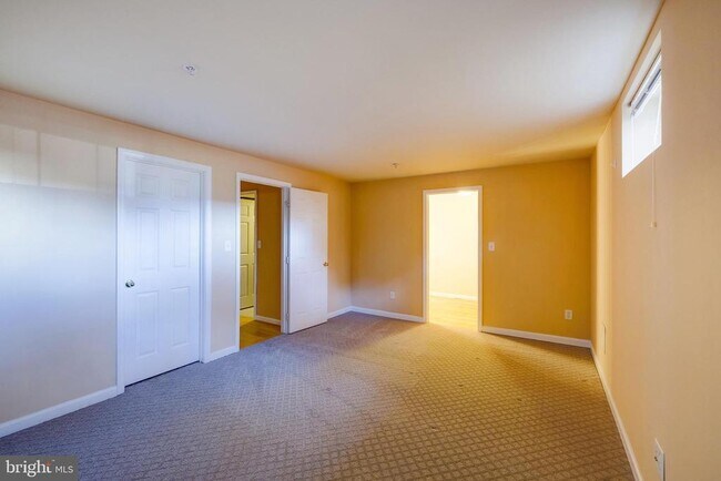 Building Photo - 303 Inspiration Ln