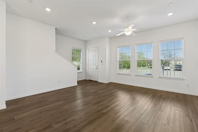 Building Photo - 2271 Adena Springs Dr