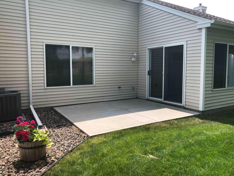 Building Photo - 9427 Prairieview Trail N