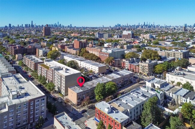 Building Photo - 380 Saratoga Ave