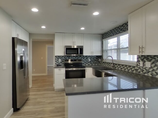 Building Photo - 7010 Cobblewood Ct