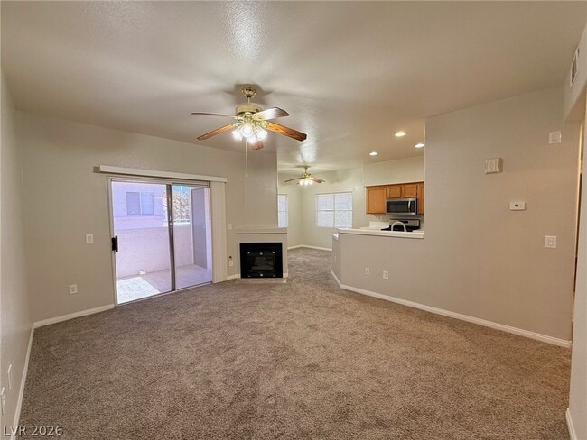 Building Photo - 2113 Echo Bay St