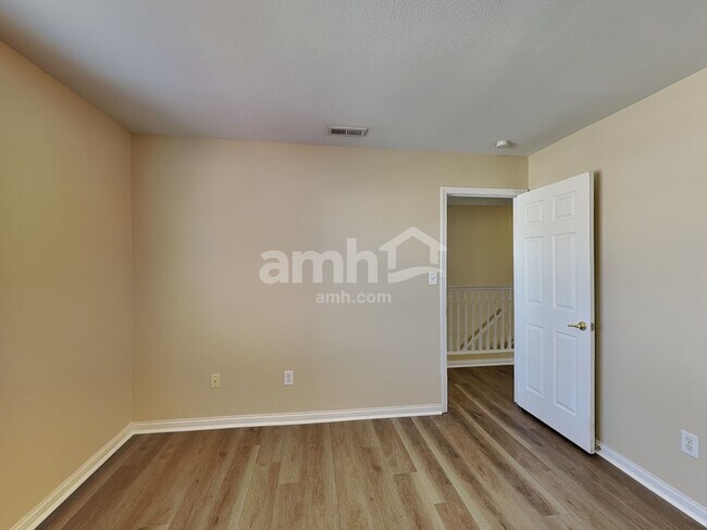 Building Photo - 6385 Matcumbe Way