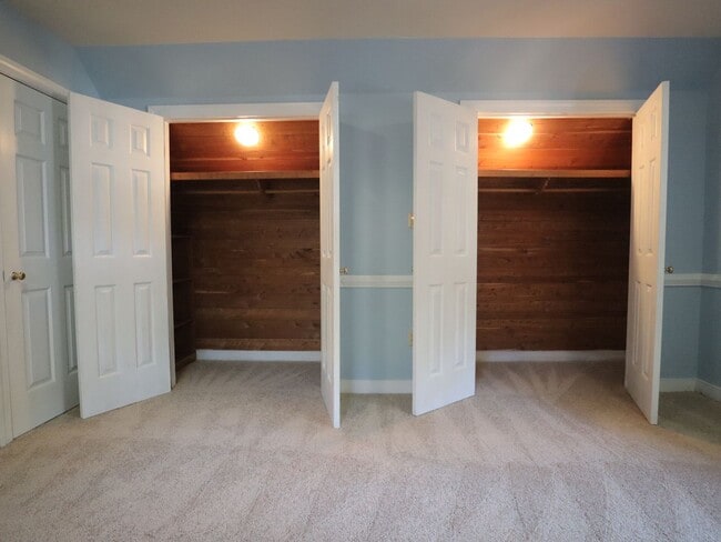 Building Photo - Beautiful home for rent minutes from the J...