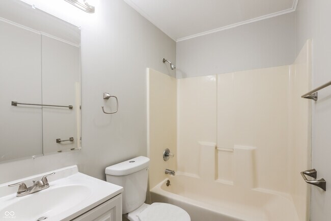 Building Photo - 4030 Kalmar Dr